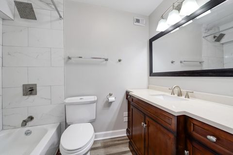 Tiny photo for 5445 N Sheridan Road #2708, Chicago, IL 60640 (MLS # 12603723)