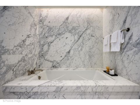 Tiny photo for 159 E Walton Place #5G, Chicago, IL 60611 (MLS # 12483202)