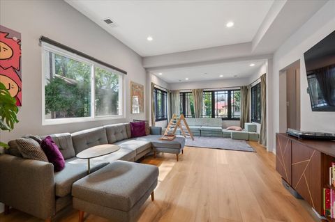 Tiny photo for 830 N Grove Avenue, Oak Park, IL 60302 (MLS # 12586598)