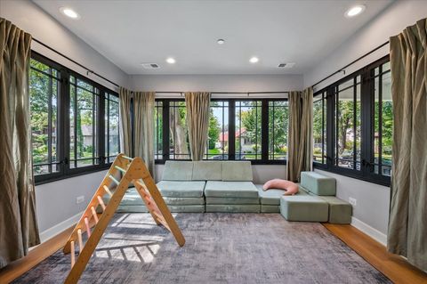 Tiny photo for 830 N Grove Avenue, Oak Park, IL 60302 (MLS # 12586598)