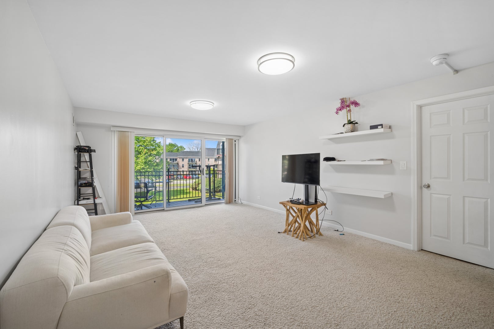 5200 Carriageway Drive 214