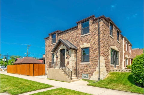 Photo of 7137 N Francisco Avenue, Chicago, IL 60645 (MLS # 12739014)
