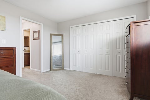 Tiny photo for 150 S Oak Park Avenue S #401, Oak Park, IL 60302 (MLS # 12666921)