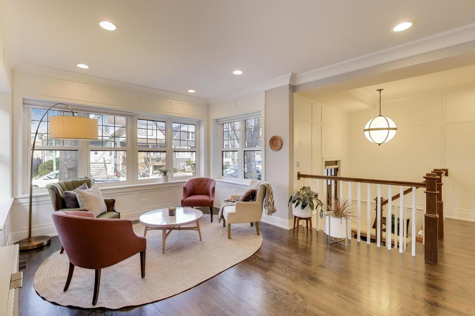 2429 W Pensacola Avenue