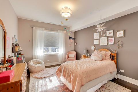 Tiny photo for 2429 W Pensacola Avenue, Chicago, IL 60618 (MLS # 12550336)