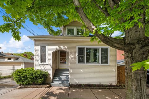 Photo of 3348 N Keeler Avenue, Chicago, IL 60641 (MLS # 12637652)