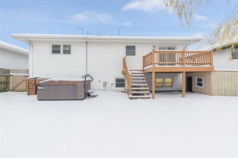 Tiny photo for 26W028 Prairie Avenue, Wheaton, IL 60187 (MLS # 12513714)