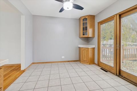 Tiny photo for 26W028 Prairie Avenue, Wheaton, IL 60187 (MLS # 12513714)