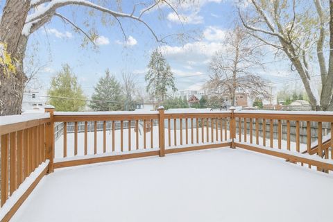 Tiny photo for 26W028 Prairie Avenue, Wheaton, IL 60187 (MLS # 12513714)