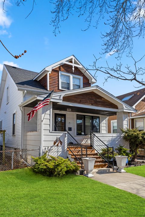 Photo of 5711 N Karlov Avenue N, Chicago, IL 60646 (MLS # 12569657)