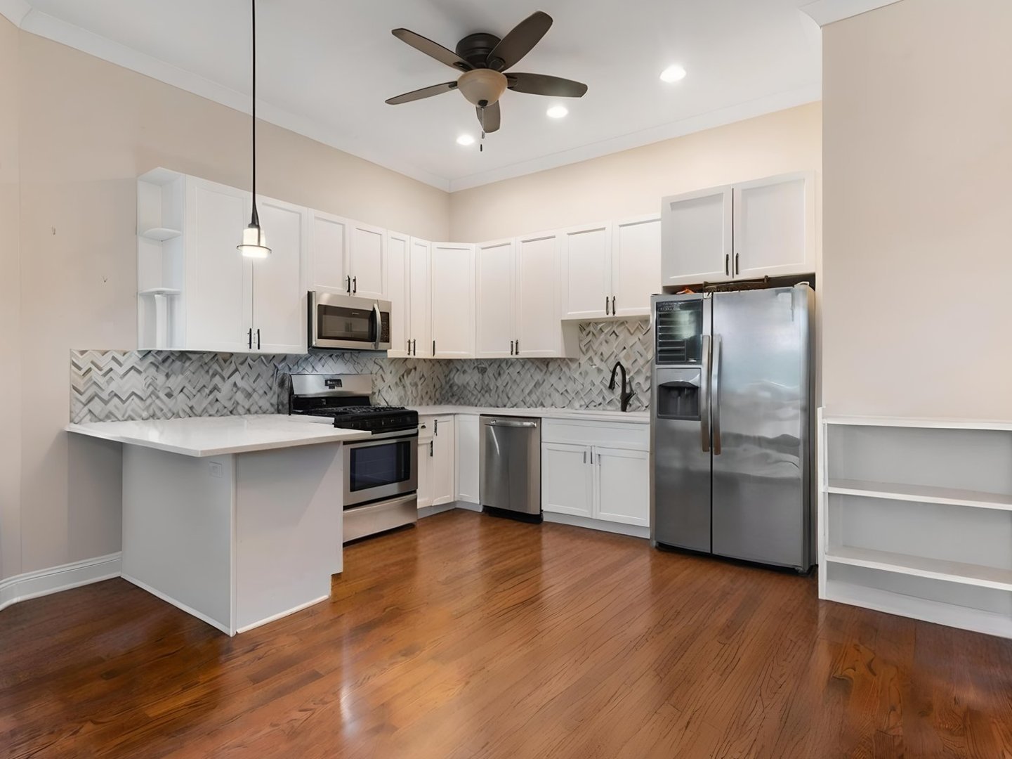 4520 S King Drive 4B