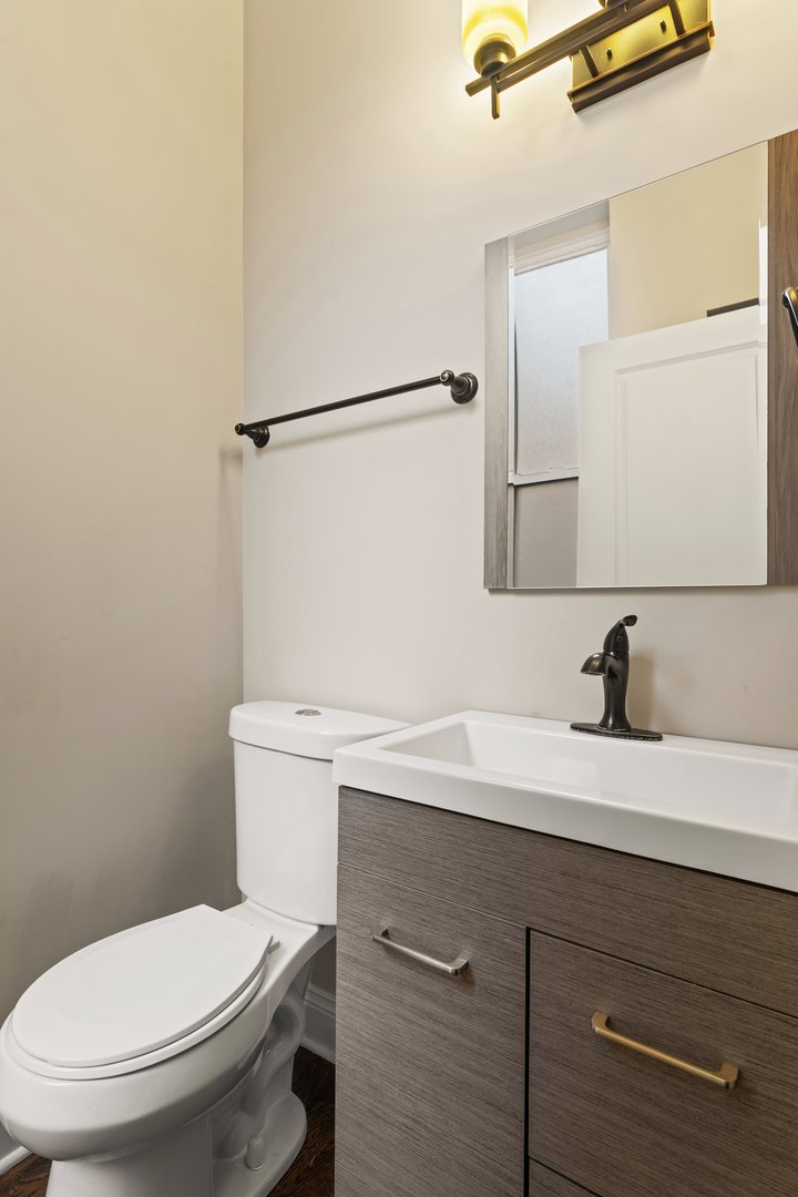 4520 S King Drive 4B