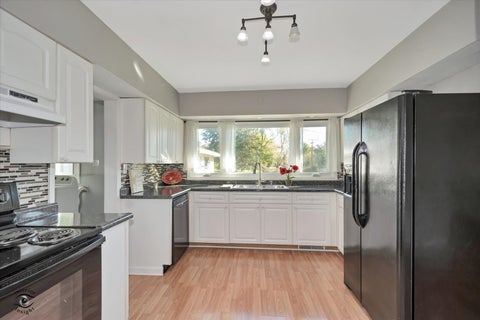Tiny photo for 930 S Pine Street, New Lenox, IL 60451 (MLS # 12788274)