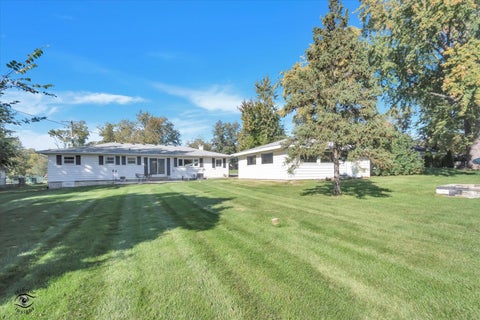 Tiny photo for 930 S Pine Street, New Lenox, IL 60451 (MLS # 12788274)