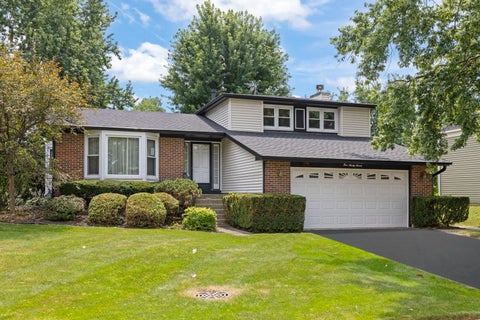 Tiny photo for 597 Piccadilly Lane, Bolingbrook, IL 60440 (MLS # 12702021)