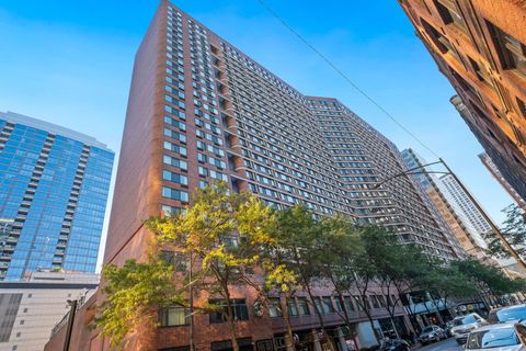 Photo of 211 E Ohio Street #1607, Chicago, IL 60611 (MLS # 12472998)