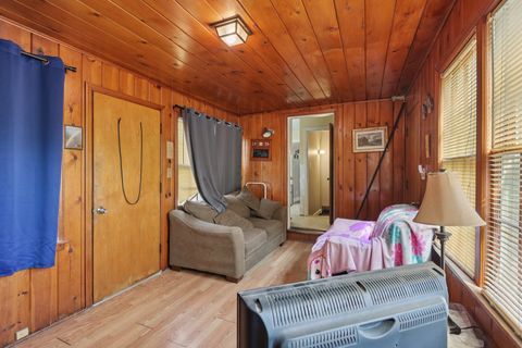 Tiny photo for 136 Hubbard Court, Wauconda, IL 60084 (MLS # 12471157)