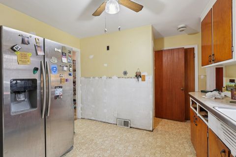 Tiny photo for 136 Hubbard Court, Wauconda, IL 60084 (MLS # 12471157)