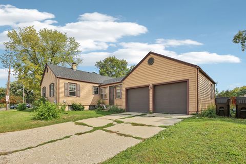Tiny photo for 136 Hubbard Court, Wauconda, IL 60084 (MLS # 12471157)
