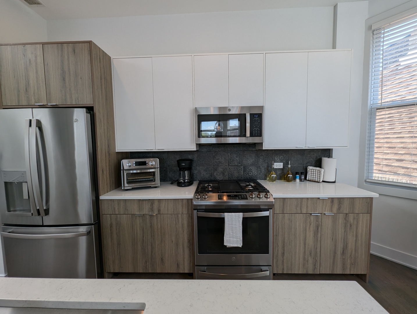 2120 W Belmont Avenue 3F