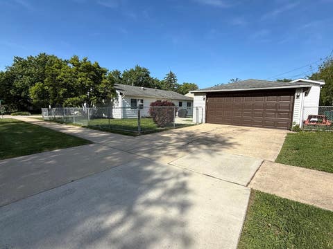Tiny photo for 5199 Elmwood Road, Oak Forest, IL 60452 (MLS # 12365015)