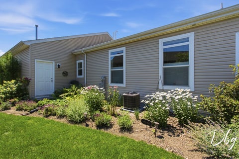 Tiny photo for 1512 Concord Circle, Grayslake, IL 60030 (MLS # 12780542)