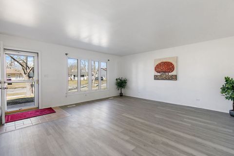 Tiny photo for 7407 Coventry Drive, Hanover Park, IL 60133 (MLS # 12587361)