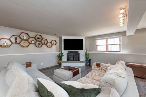 Tiny photo for 4232 Kenwood Avenue, Gurnee, IL 60031 (MLS # 12580009)