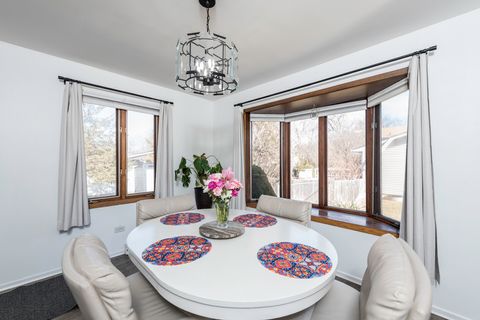 Tiny photo for 4232 Kenwood Avenue, Gurnee, IL 60031 (MLS # 12580009)