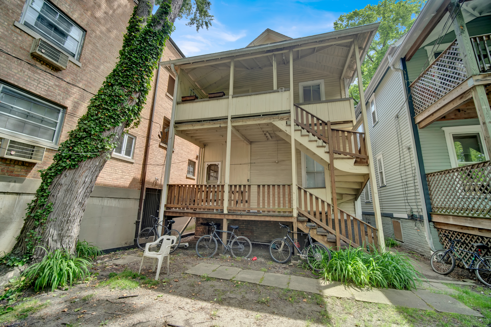 2036 Sherman Avenue