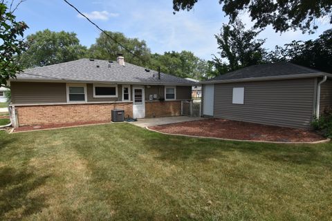 Tiny photo for 317 Mohawk Street, Park Forest, IL 60466 (MLS # 12515388)
