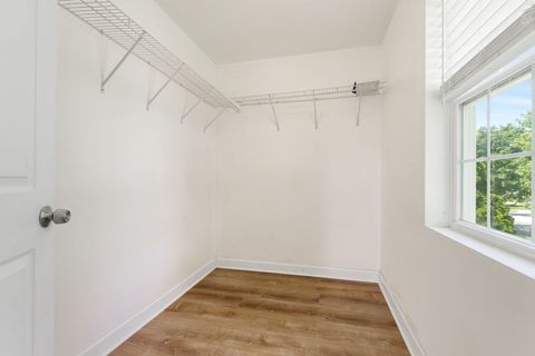 Tiny photo for 201 W Potomac Avenue, Lombard, IL 60148 (MLS # 12509583)