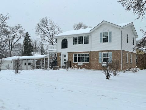 Tiny photo for 201 W Potomac Avenue, Lombard, IL 60148 (MLS # 12509583)