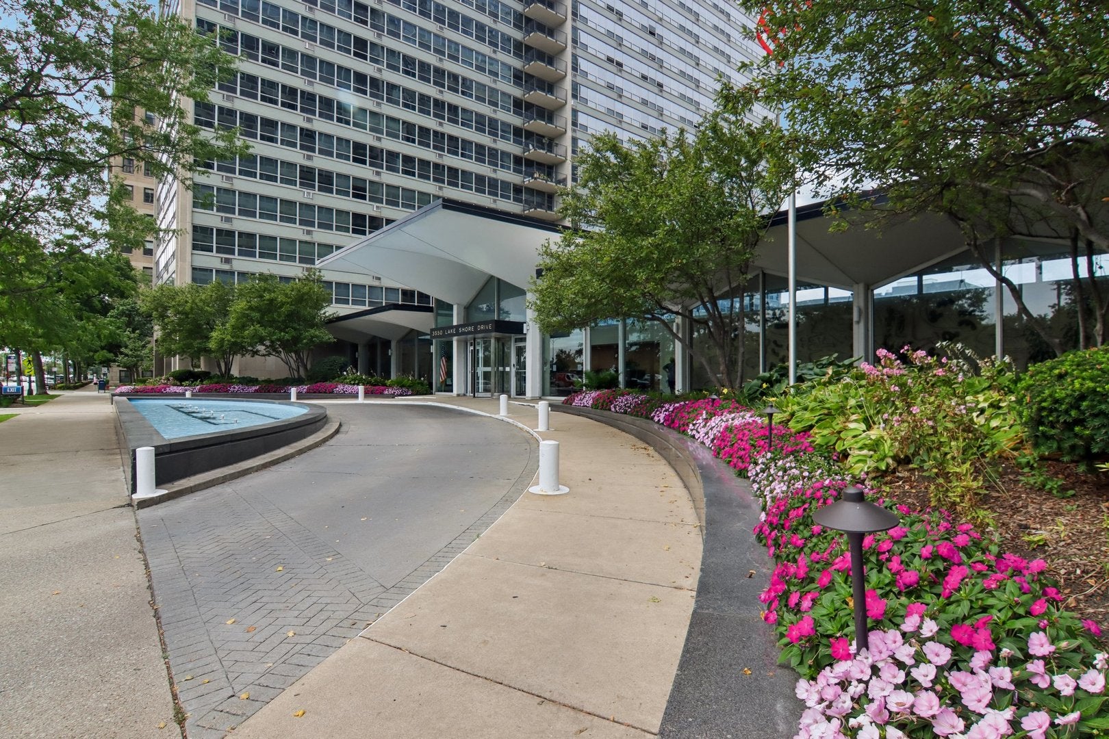 3550 N Lake Shore Drive N 820