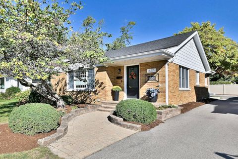 827 S Kearsage Avenue Elmhurst IL 60126