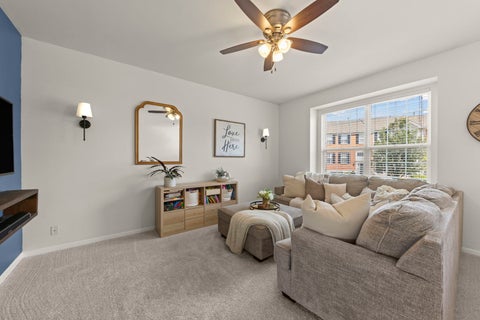 Tiny photo for 274 Comstock Drive, Elgin, IL 60124 (MLS # 12751569)