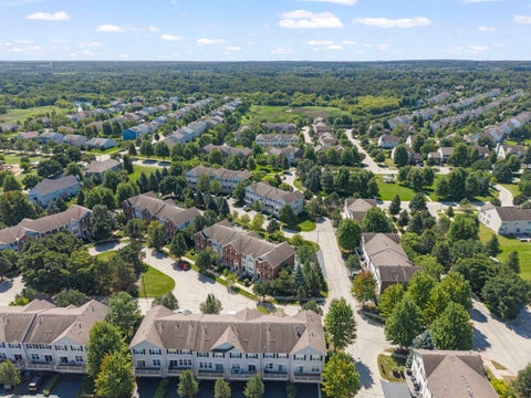 Tiny photo for 274 Comstock Drive, Elgin, IL 60124 (MLS # 12751569)