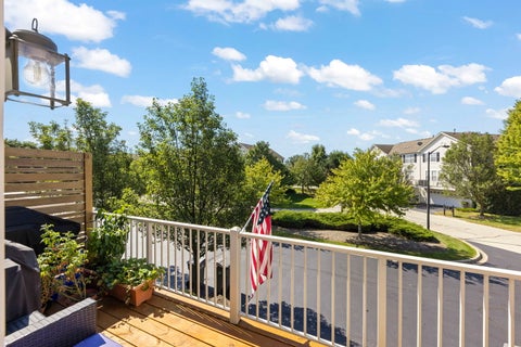Tiny photo for 274 Comstock Drive, Elgin, IL 60124 (MLS # 12751569)