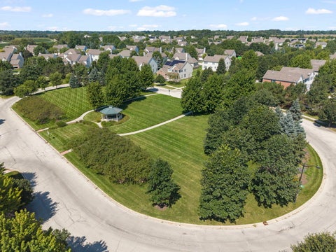 Tiny photo for 274 Comstock Drive, Elgin, IL 60124 (MLS # 12751569)