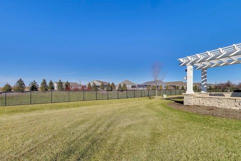 Tiny photo for 2355 Cannon Drive, Pingree Grove, IL 60140 (MLS # 12612636)