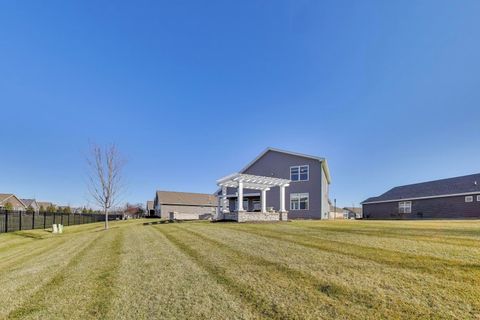 Tiny photo for 2355 Cannon Drive, Pingree Grove, IL 60140 (MLS # 12612636)