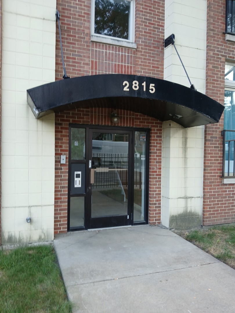 2815 W HOWARD Street 1E