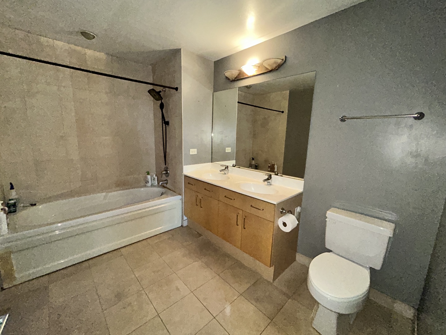 520 N Halsted Street 411