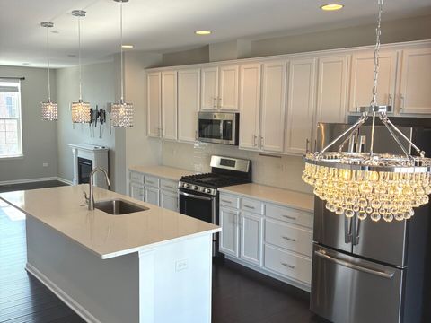 Tiny photo for 2534 Huntleigh Lane, Woodridge, IL 60517 (MLS # 12617251)