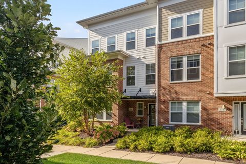 A home in Woodridge