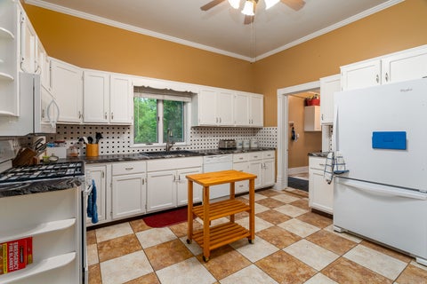 Tiny photo for 215 S 20th Street, Murphysboro, IL 62966 (MLS # 12702563)