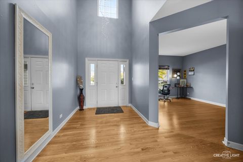 Tiny photo for 945 Wyndham Drive, South Elgin, IL 60177 (MLS # 12517585)