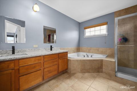 Tiny photo for 945 Wyndham Drive, South Elgin, IL 60177 (MLS # 12517585)