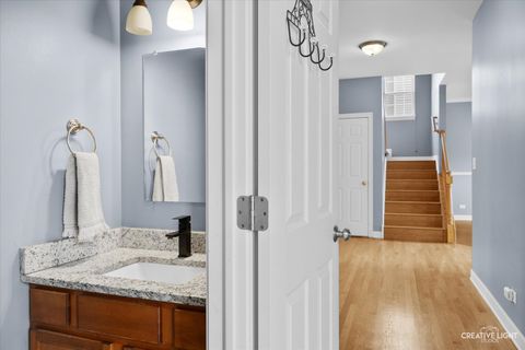 Tiny photo for 945 Wyndham Drive, South Elgin, IL 60177 (MLS # 12517585)