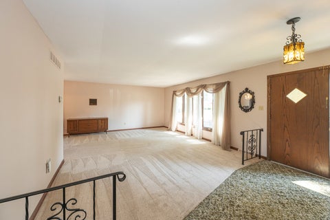 Tiny photo for 801 Memorial Drive, Calumet City, IL 60409 (MLS # 12783127)